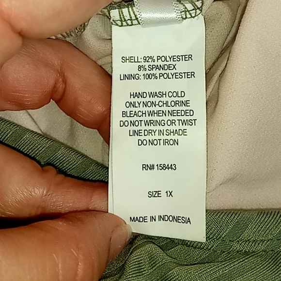 Aqua Couture Women's Size 1X Olive Green Ribbed One Piece Swim Suit Beachy - Picture 8 of 9